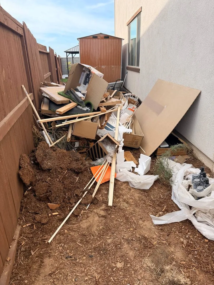 Before MZM junk removal — Side Yard Debris Haul — Roseville, CA